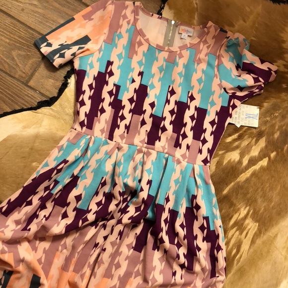 LuLaRoe Dresses & Skirts - Price ⬇️ Lularoe xl Amelia